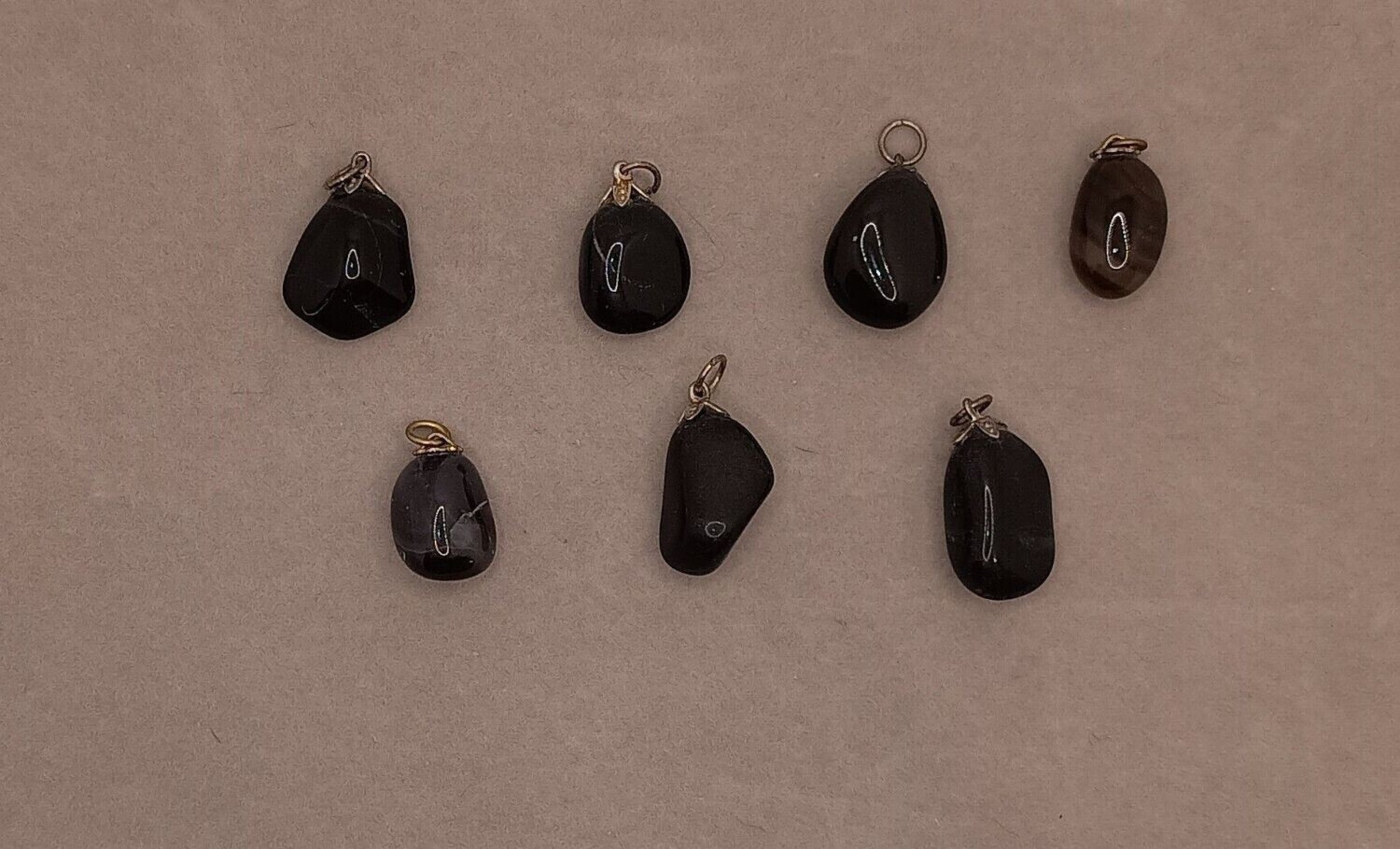 Colgante obsidiana negra. - 2